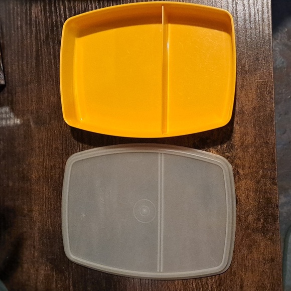 Vintage Tupperware Container - Picture 2 of 6